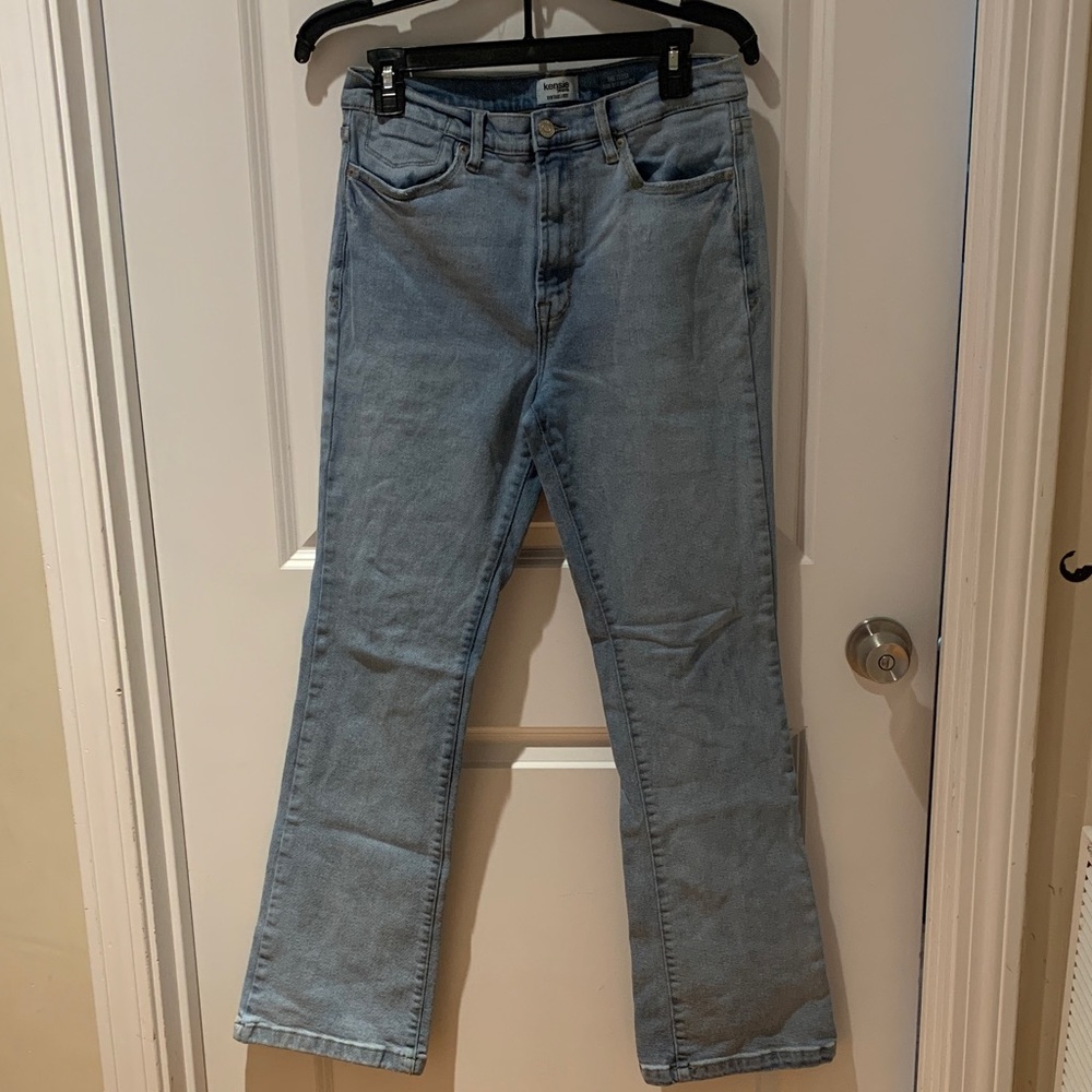 Kensie Light Wash Women’s Jeans high-rise bootcut size 8